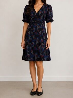 Geometric print dress Womens VERTIGO $240 Silk Dress Size Medium multi color
